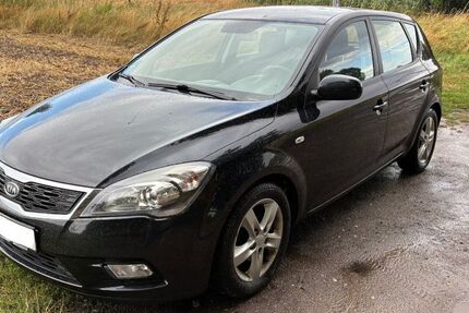 Kia ceed / Ceed 179.000 km 2.999 &euro; Bernau 16321