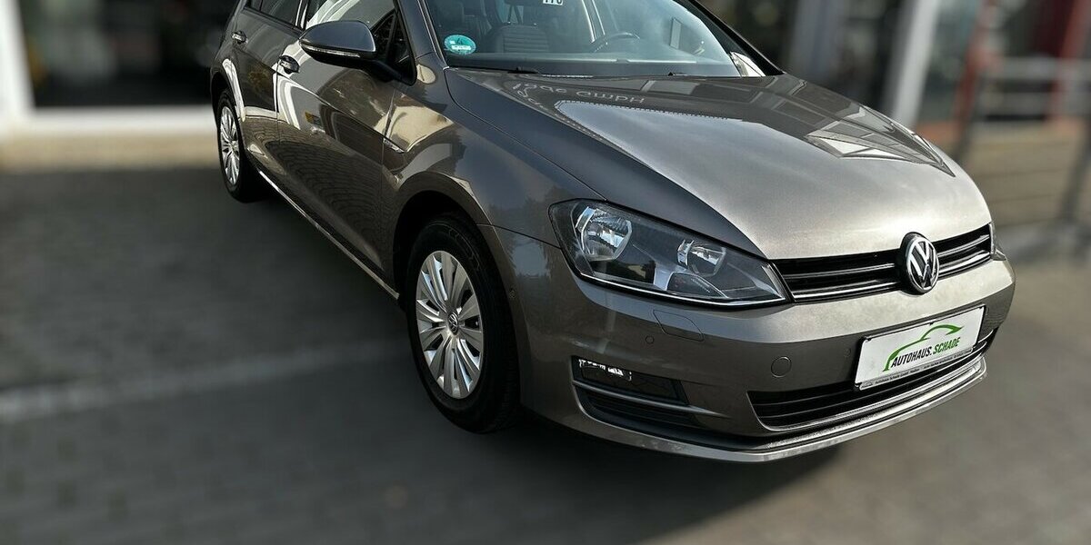 VW Golf Cup BMT 132.500 km 8.995 &euro; Meißen 01662