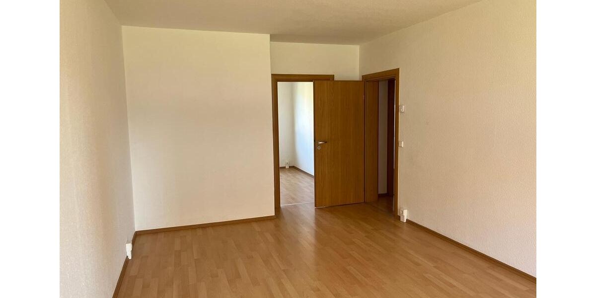 Etagenwohnung Löbau - 2 Zimmer, 50 m&sup2;, 290&euro; | Angebot:26662732