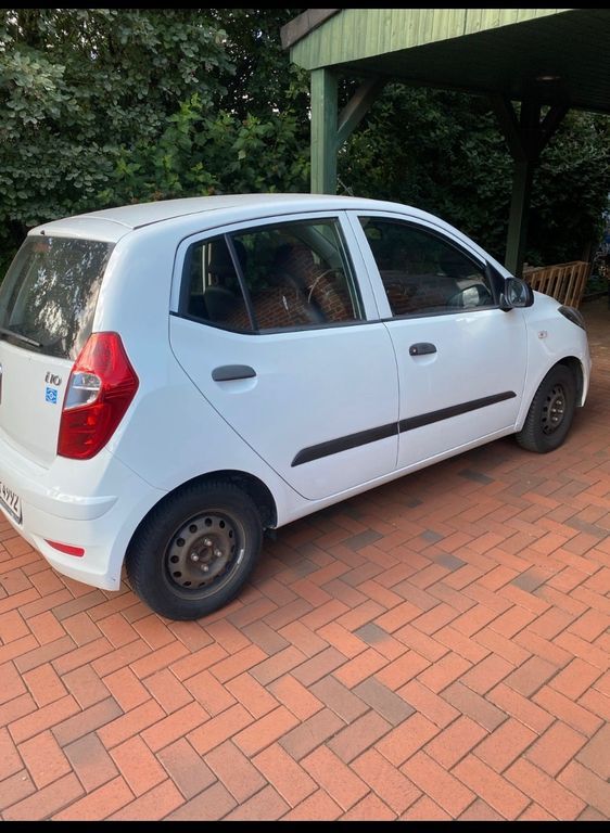 i10