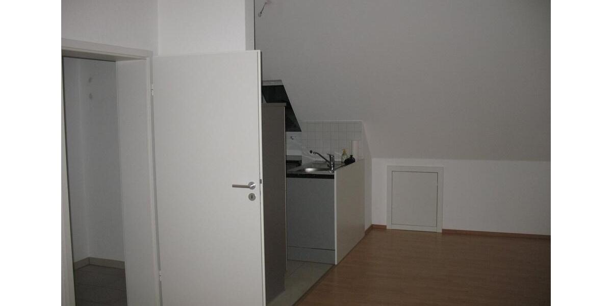 Bad Homburg-Kirdorf 50qm 2 Zimmer KücheDusch, Kellerraum,Kfz-Stp 2 zimmer