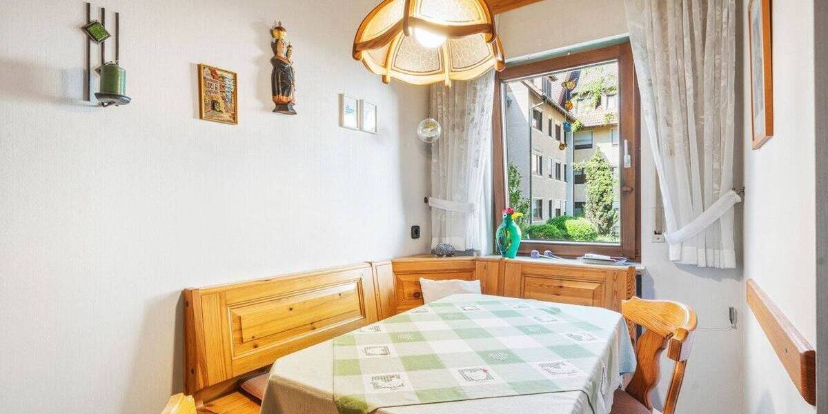 Etagenwohnung Radolfzell - 2 Zimmer, 73 m&sup2;, 275.000&euro; | Angebot:26867281