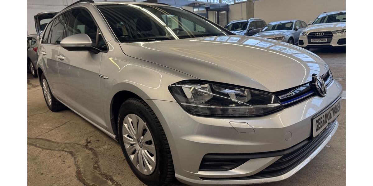 VW Golf 88.000 km 12.450 &euro; Drolshagen 57489