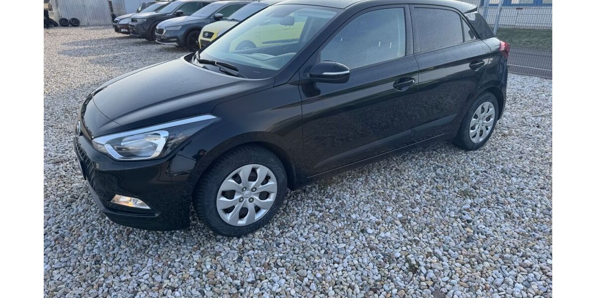Hyundai i20 87.924 km 8.100 &euro; Taucha 04425