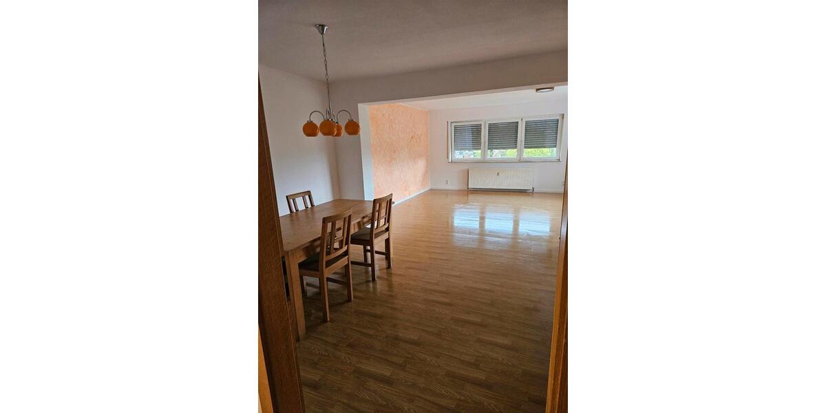Etagenwohnung Bexbach - 3 Zimmer, 80 m&sup2;, 800&euro; | Angebot:26412258
