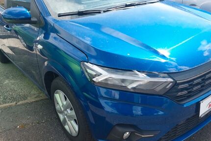 Dacia Sandero 23.700 km 13.790 € Ilmenau 98693