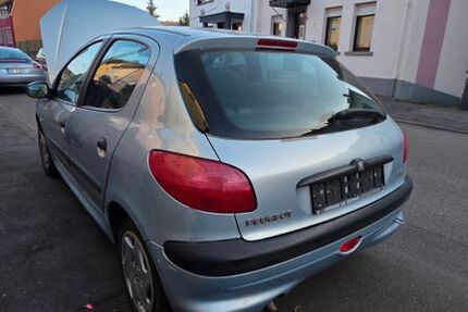 Peugeot 206 250.000 km 700 &euro; Saarbrücken 66126