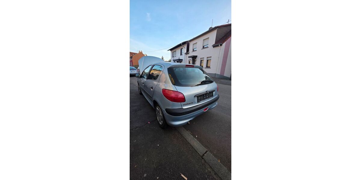 Peugeot 206 250.000 km 700 &euro; Saarbrücken 66126