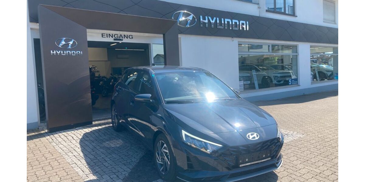 Hyundai i20 3.000 km 21.290 &euro; Emmendingen-Kollmarsreute 79312