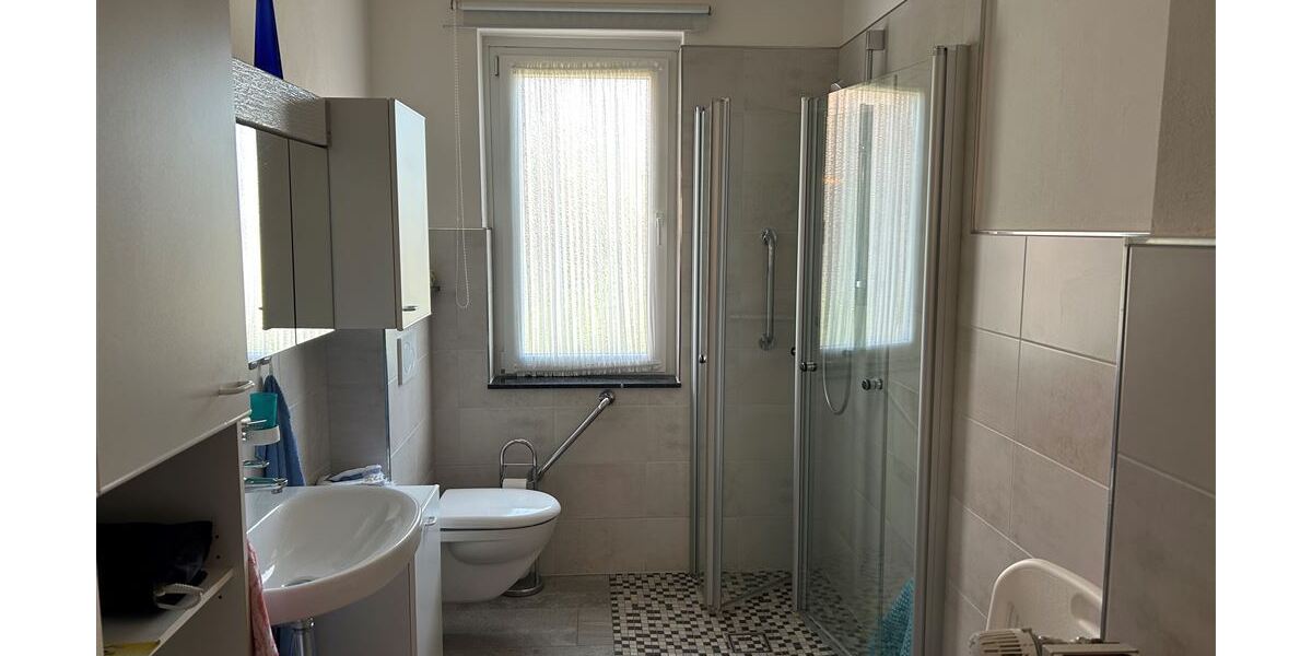 Interessantes Wohnhaus mit 2 Wohnungen, Nebengebäude und Grünland - Einfamilienhaus Stolzenau | Angebot:27142431