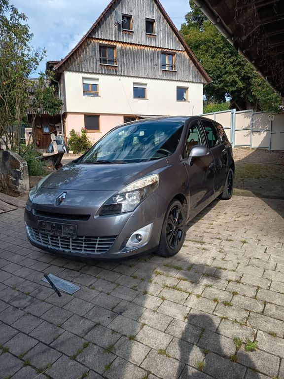 Renault Grand Scenic 138.000 km 2.200 € Kaisersbach 73667
