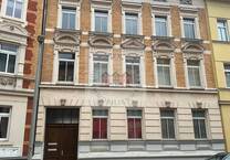 Architekturjuwel mit Geschichte: Klinkerfassade, Balkone & hochwertige Details