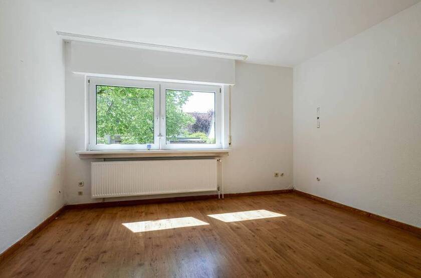 Ein- bis Zweifamilien-Stadthaus mit Renovierungsbedarf * gefragte und ruhige Citylage * ca. 168 m² Wfl. * ca. 463 m² ...