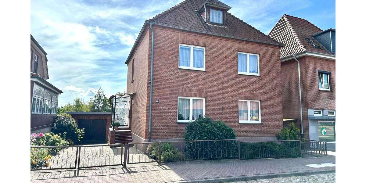 Haus zum Kaufen in BoizenburgElbe 259.000 € 145.2 m² 6 zimmer