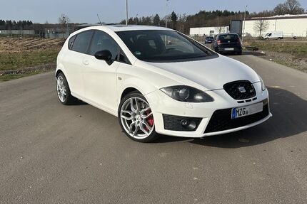 Seat Leon 199.600 km 7.999 &euro; Losheim am See 66679