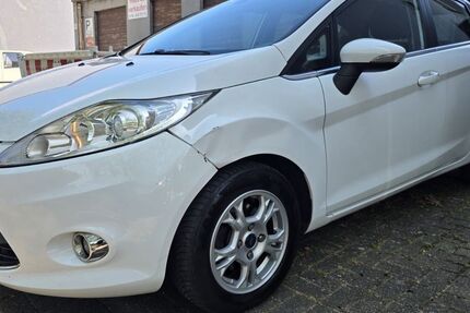 Ford Fiesta 164.000 km 3.490 &euro; Bergkamen 59192