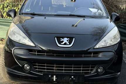 Peugeot 207 180.000 km 1.799 &euro; rösrath 51503