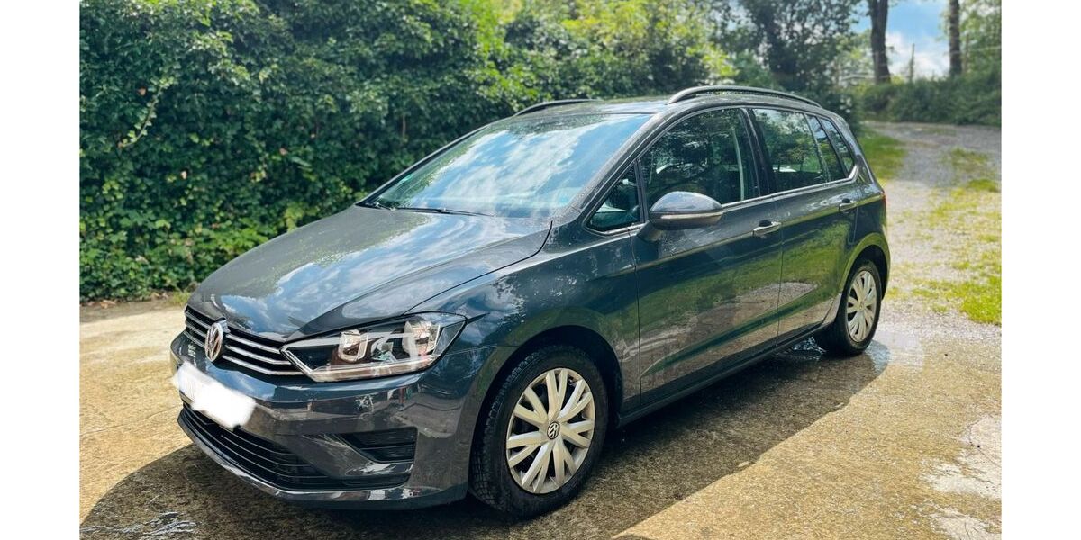 VW Golf Sportsvan 95.566 km 14.600 &euro; München 81543