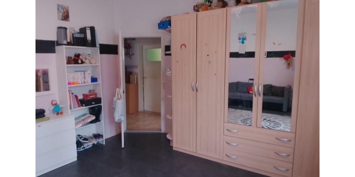 Etagenwohnung Villingen-Schwenningen Schwenningen - 4 Zimmer, 107 m&sup2;, 950&euro; | Angebot:25422857