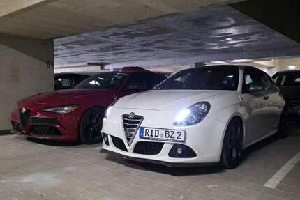 Alfa Romeo Giulietta 129.000 km 13.499 &euro; Kelheim, Landkreis (Bayern) 93309