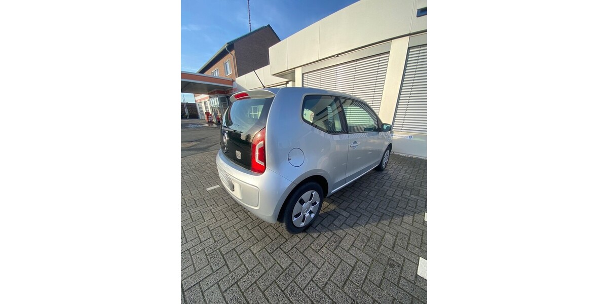 VW UP 110.628 km 4.899 &euro; Sendenhorst 48324