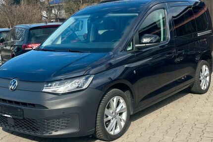 VW Caddy 66.000 km 27.300 &euro; Petting /Waging am See 83367