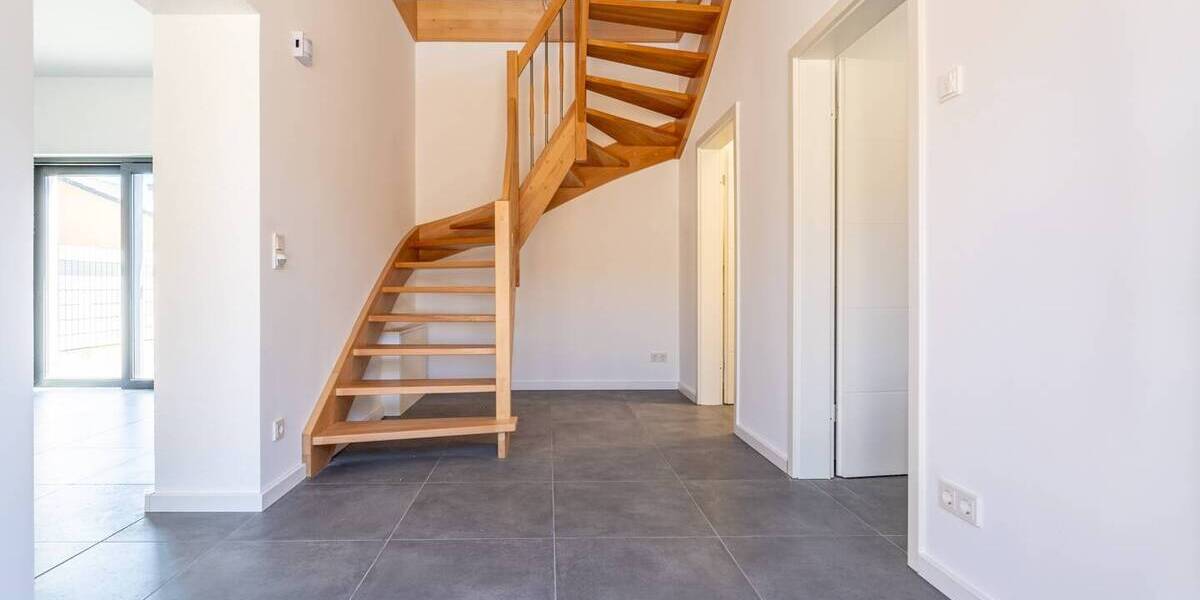 Mehrfamilienhaus, Wohnhaus Magdeburg / Stadtfeld West Stadtfeld West - 4 Zimmer, 150 m&sup2;, 1.800&euro; | Angebot:26334719