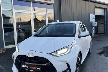 Toyota Yaris 2.500 km 25.590 &euro; Saalfeld 07318