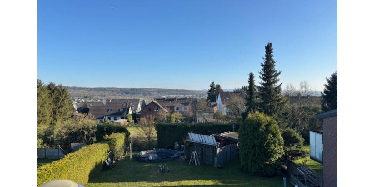 Hübsche DG- ETW m. 3 Z, Balkon u. großem Garten in Mausbach 3 zimmer