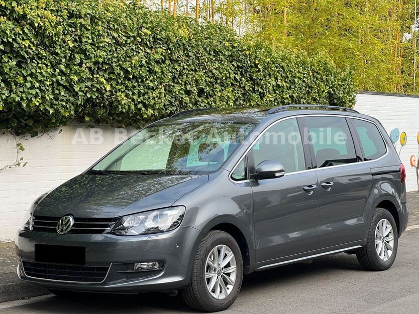 VW Sharan 53.326 km 30.499 € Neuss 41466