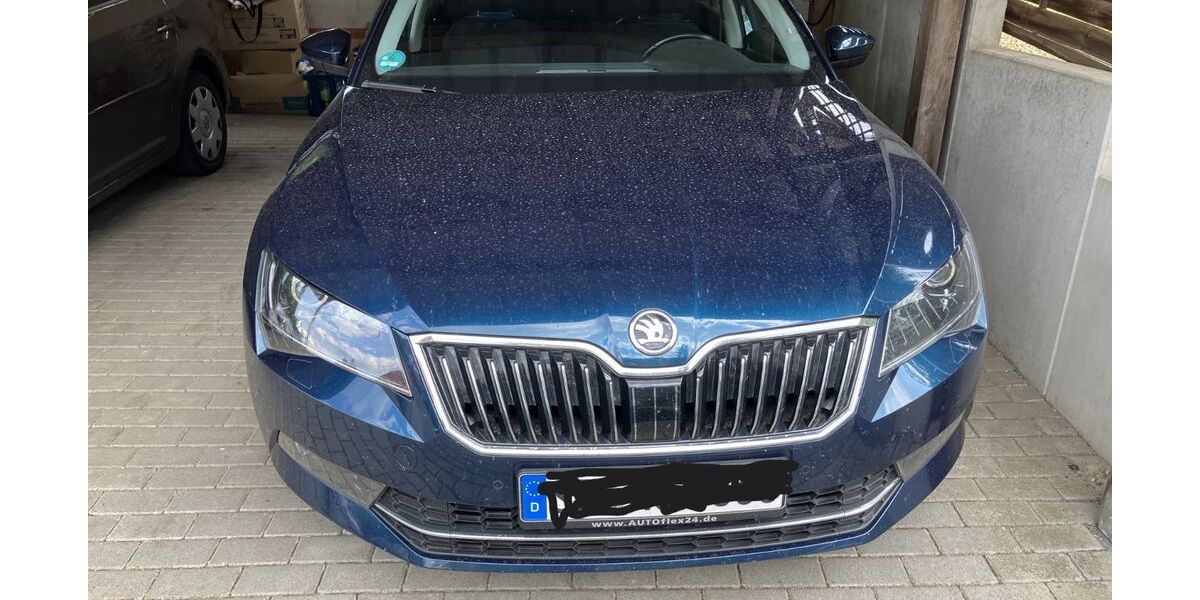 Skoda Superb 197.000 km 12.000 &euro; Saarbrücken 66132