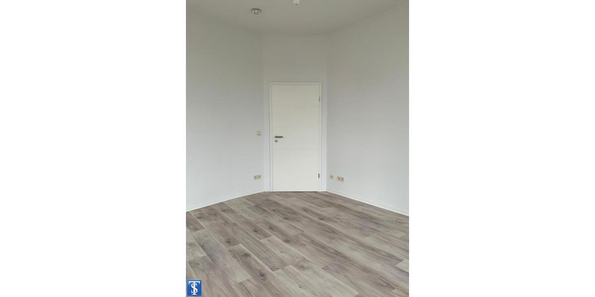 Etagenwohnung Plauen Bahnhofsvorstadt - 2 Zimmer, 67 m&sup2;, 375&euro; | Angebot:26550236
