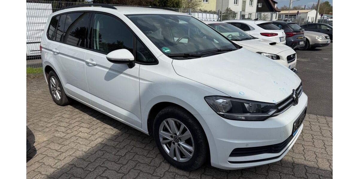 VW Touran 98.000 km 19.990 &euro; Braunschweig 38116
