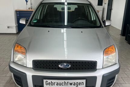 Ford Fusion 157.000 km 2.850 &euro; Wesel 46485