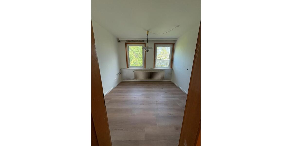 Dachgeschoßwohnung Helpsen - 3.5 Zimmer, 75 m&sup2;, 600&euro; | Angebot:26384883