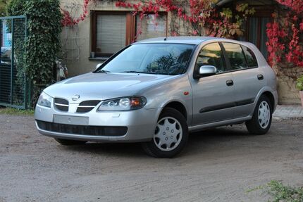 Nissan Almera 181.000 km 1.899 € Berlin 10317
