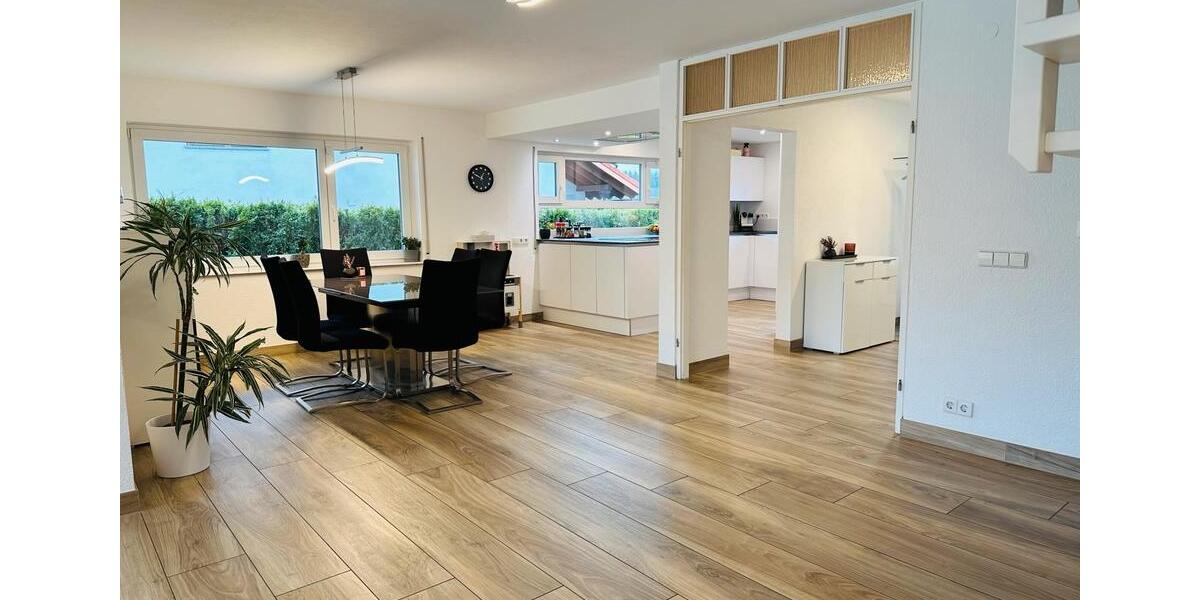Doppelhaushälfte Laufenburg (Baden) - 5.5 Zimmer, 272 m&sup2;, 699.000&euro; | Angebot:27088352