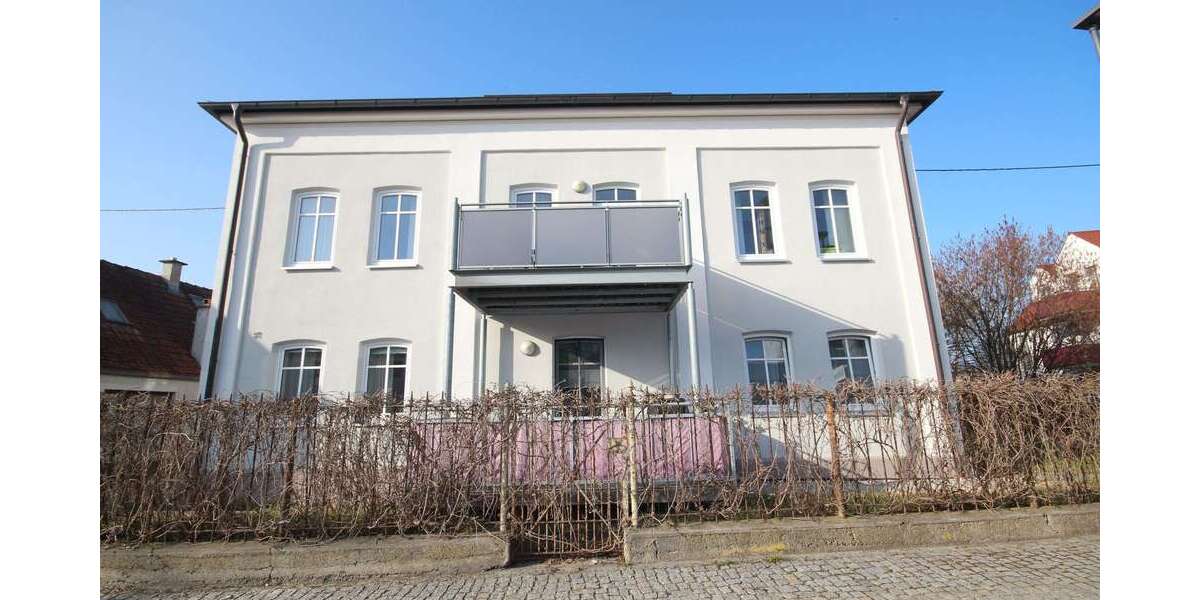 Etagenwohnung Höchstädt - 3 Zimmer, 100 m&sup2;, 1.000&euro; | Angebot:25382294