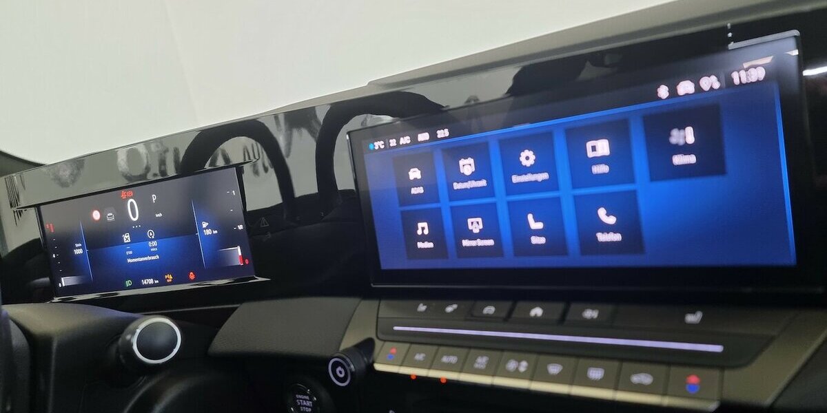 Opel Astra lim. GS Line AT8 APP Navi Spur AGR-Sitz 14.800 km 19.950 &euro; Garrel 49681