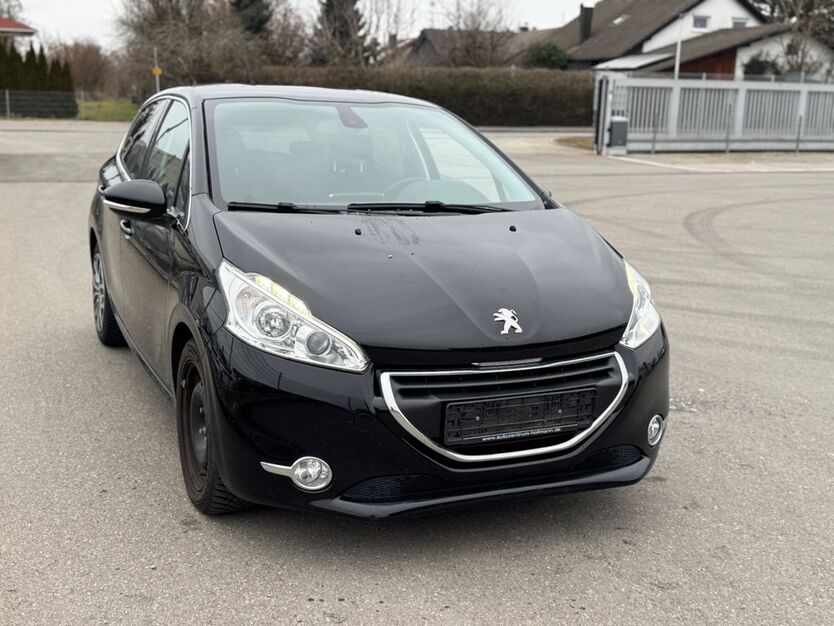 Peugeot 208 95.000 km 6.990 € Meckenbeuren 88074
