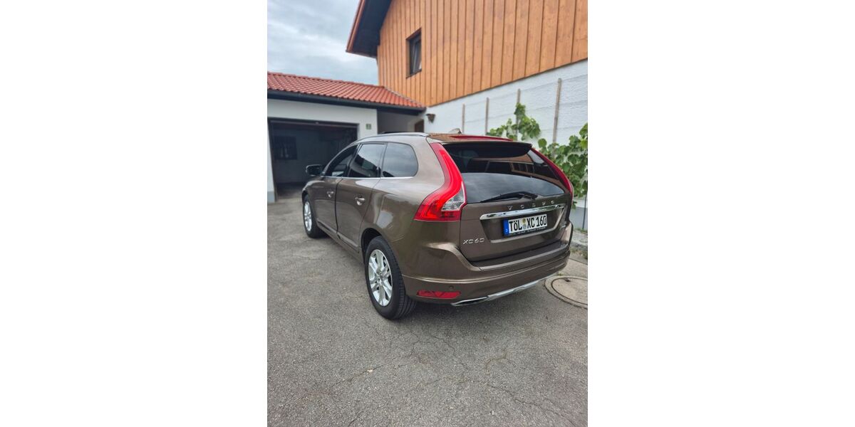 Volvo XC60 156.000 km 15.900 &euro; Bichl 83673