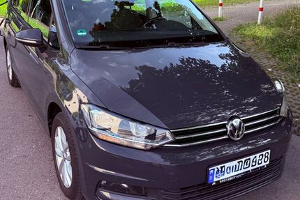 VW Touran 121.000 km 17.700 &euro; Ulm 89075