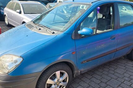 Renault Scenic 175.000 km 950 € Randersacker 97236