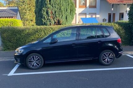 VW Golf Sportsvan 141.000 km 13.850 € Zell am Main 97299