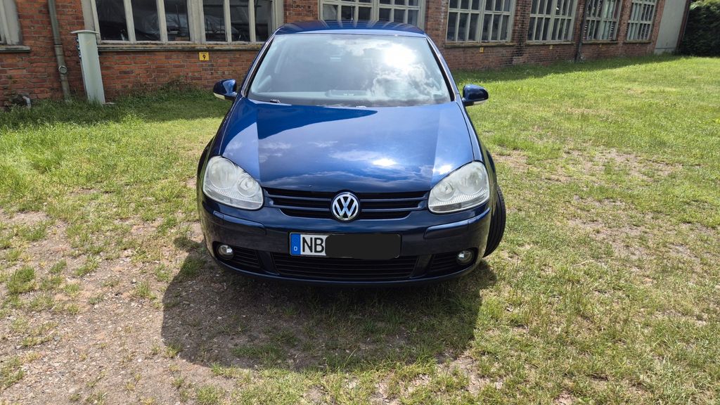 VW Golf 149.000 km 2.600 &euro; Neubrandenburg 17033
