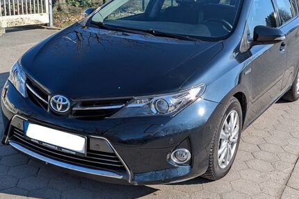 Toyota Auris 93.000 km 10.400 &euro; Hamburg 22159