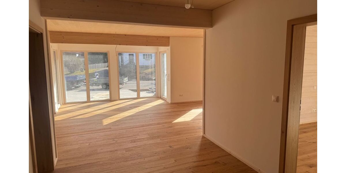 Helle Erdgeschosswohnung mit Gartenanteil im neuen Holzhaus in Eurasburg - 3- Eurasburg Baierlach | Angebot:26633716