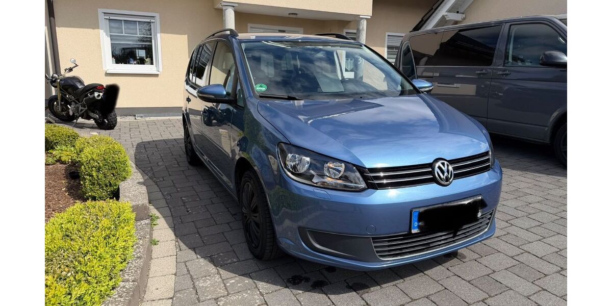 VW Touran 245.000 km 4.500 &euro; Kausen 57520