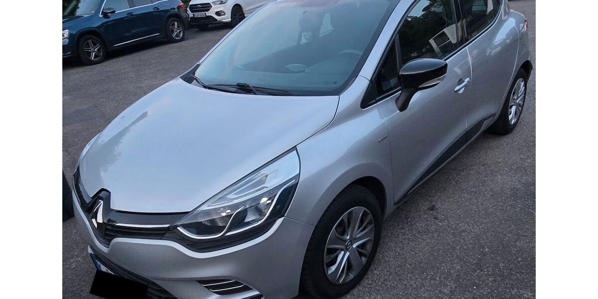 Renault Clio 68.000 km 8.900 &euro; Köln 50829