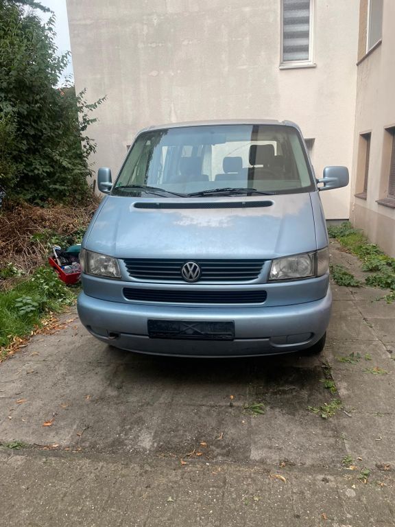 VW T4 Caravelle 300.000 km 5.500 € Bremen 28195